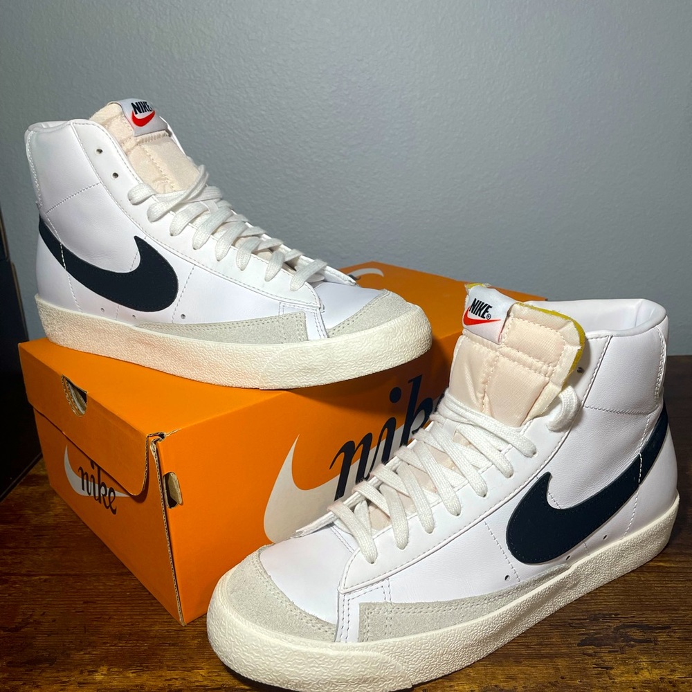 NIKE BLAZER MID 77 VINTAGE